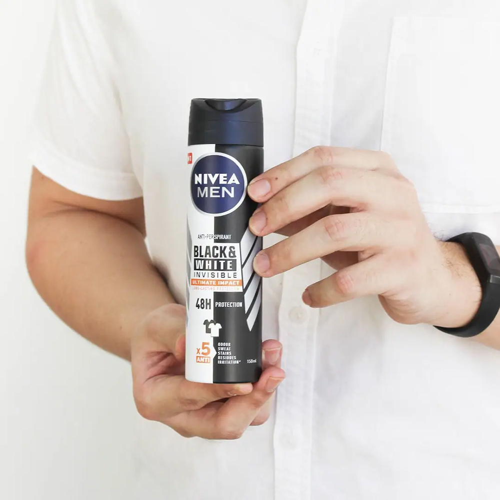 Xịt Ngăn Mùi Nivea Men Invisible For Black & White 48H Anti-Perspirant Spray