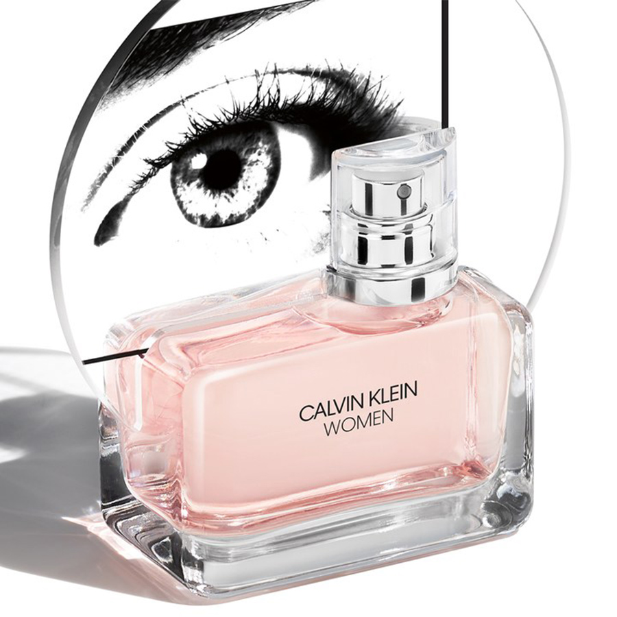 Nước Hoa Nữ Calvin Klein Women Eau De Parfum có thiết kế chai cổ điển nhưng hiện đại, độc đáo với hình ảnh đôi mắt người phụ nữ