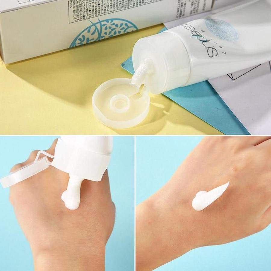Sữa Rửa Mặt Freeplus Mild Soap A duy trì độ ẩm thiết yếu trong da sau khi rửa mặt