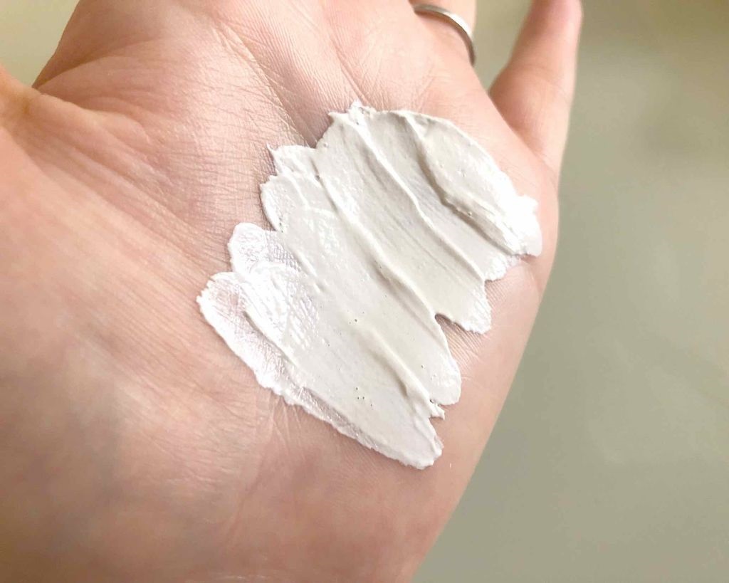Sữa Rửa Mặt Kuramoto Bijin White Rice Fermented Facial Wash có kết cấu dạng kem mịn