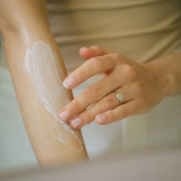 Kem Dưỡng Altruist Cấp Ẩm Cho Da Khô 200ml Dermatologist Dry Skin Repair Cream 10% Urea đã có mặt tại hasaki