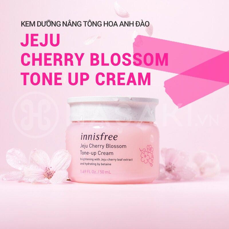  innisfree Jeju Cherry Blossom Tone Up Cream